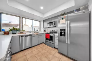 Photo #5: 6937544 Listing