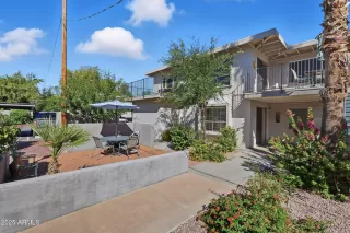 Photo #2: 6937580 Listing