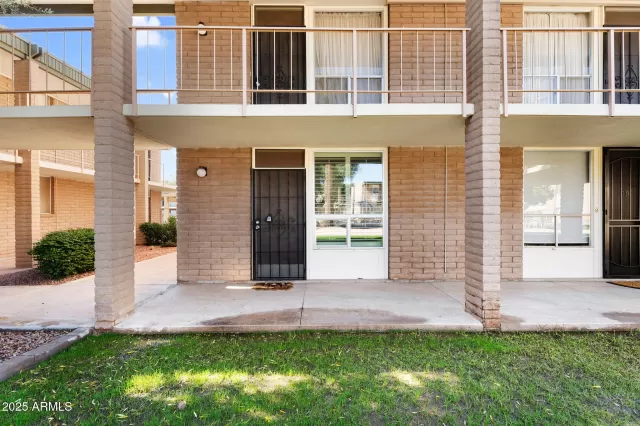 MLS: 6937597 Condo For Sale