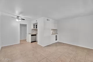 Photo #1: 6937597 Listing 
