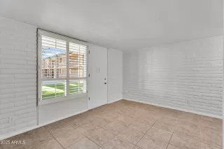 Photo #3: 6937597 Listing 