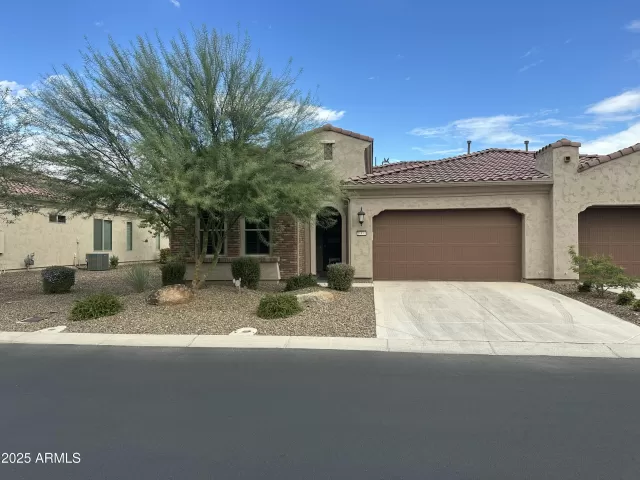 MLS: 6937614 Condo For Sale