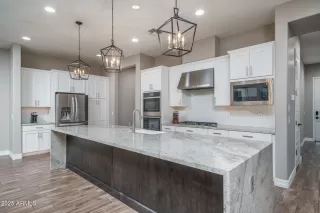 Photo #2: 6937630 Listing