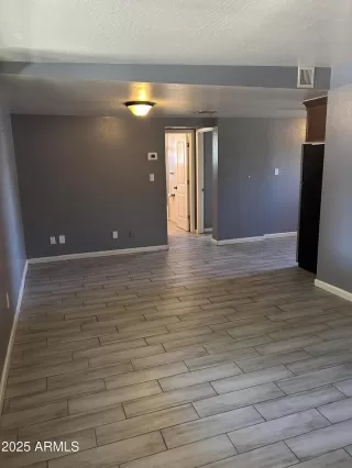 Photo #2: 6937650 Listing 