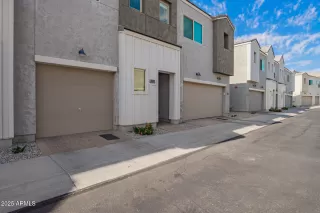 More Details about MLS # 6937718 : 8242 N 22ND DRIVE