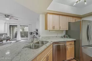 Photo #2: 6937792 Listing