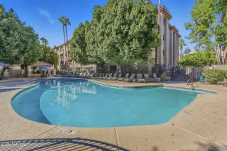 Photo #5: 6937792 Listing