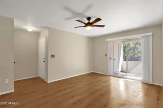 Photo #3: 6937928 Listing 