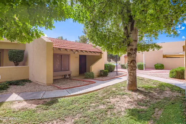 MLS: 6938005 Condo For Sale
