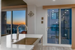 Photo #3: 6938031 Listing