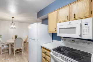 Photo #2: 6938042 Listing