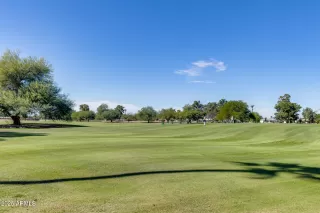 Photo #5: 6938042 Listing