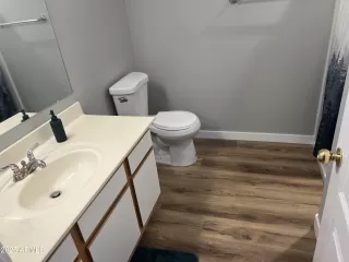 Photo #4: 6938186 Listing