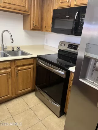 Photo #4: 6938190 Listing