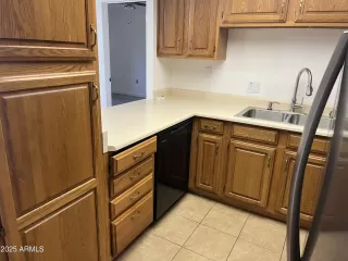 Photo #6: 6938190 Listing