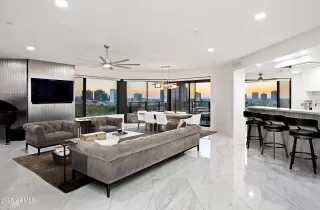 Photo #1: 6938292 Listing