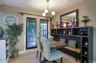 Photo #6: 6938366 Listing
