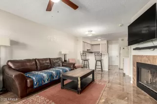 Photo #5: 6938387 Listing