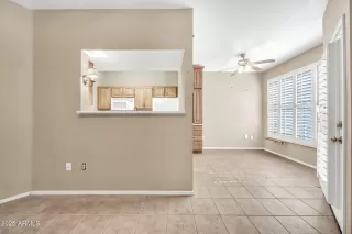 Photo #6: 6938441 Listing