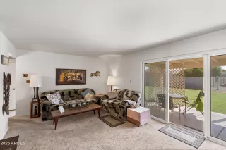 Photo #5: 6938460 Listing