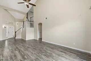 Photo #3: 6938493 Listing