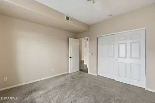 Photo #5: 6938493 Listing