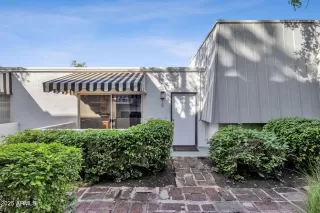 Photo #1: 6938499 Listing