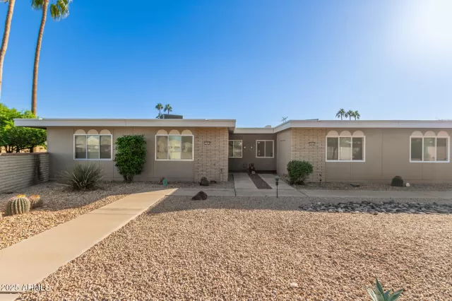 MLS: 6938527 Condo For Sale