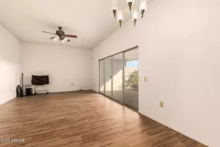 Photo #4: 6938527 Listing