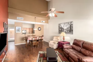 Photo #4: 6938574 Listing