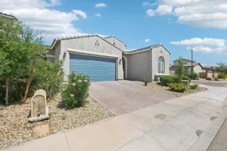 Photo #2: 6938591 Listing