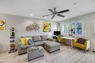 Photo #3: 6938681 Listing