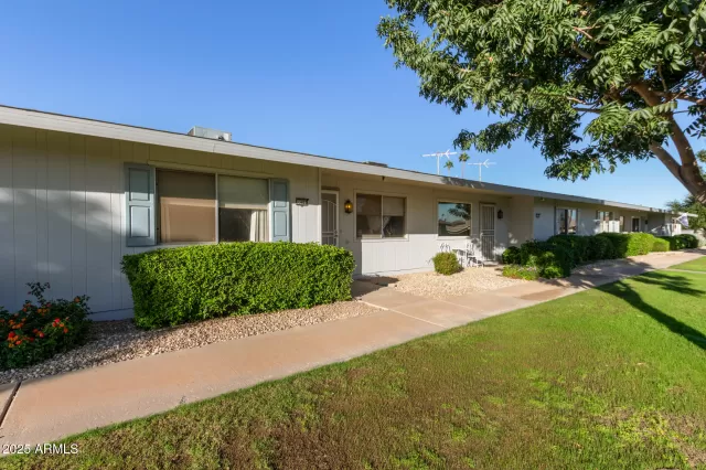 MLS: 6938689 Condo For Sale