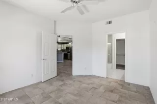 Photo #4: 6938766 Listing