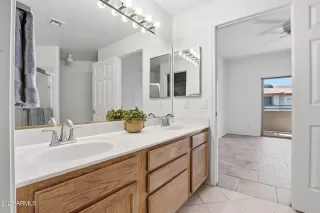 Photo #5: 6938766 Listing