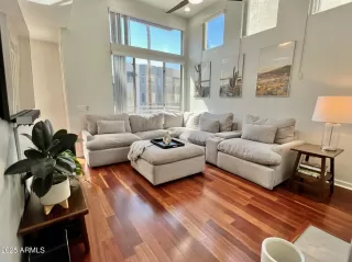Photo #3: 6938779 Listing