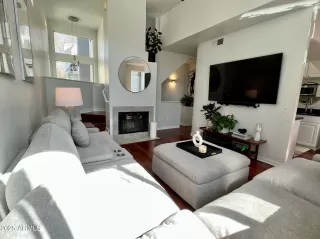 Photo #5: 6938779 Listing