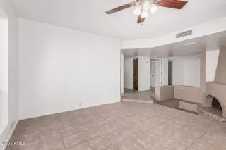 Photo #5: 6938790 Listing