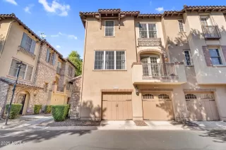 Photo #2: 6938892 Listing