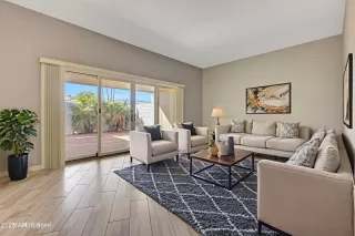 Photo #5: 6939005 Listing