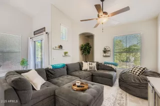 Photo #3: 6939015 Listing