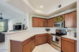 Photo #6: 6939015 Listing