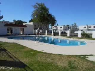 Photo #5: 6939079 Listing