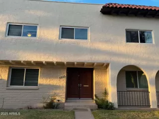Click for more information on MLS # 6939157 : 4643 N 21ST AVENUE More Details about MLS # 6939157 : 4643 N 21ST AVENUE