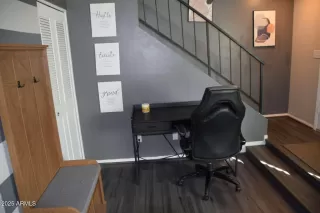 Photo #4: 6939157 Listing