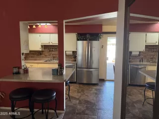 Photo #2: 6939214 Listing