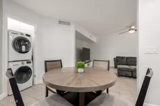 Photo #5: 6939229 Listing