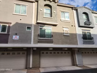 Photo #4: 6939337 Listing