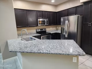 Photo #6: 6939337 Listing