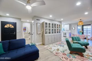 Photo #3: 6939361 Listing